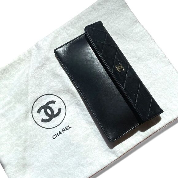 ❤️SOLD❤️AUTHENTIC CHANEL Vintage Classic Black Flap Closure Clutch Purse - Picture 5 of 14